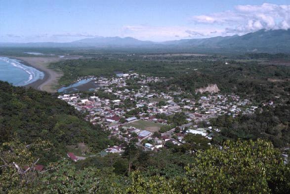 Around Quepos: Quepos from the Plinio tower